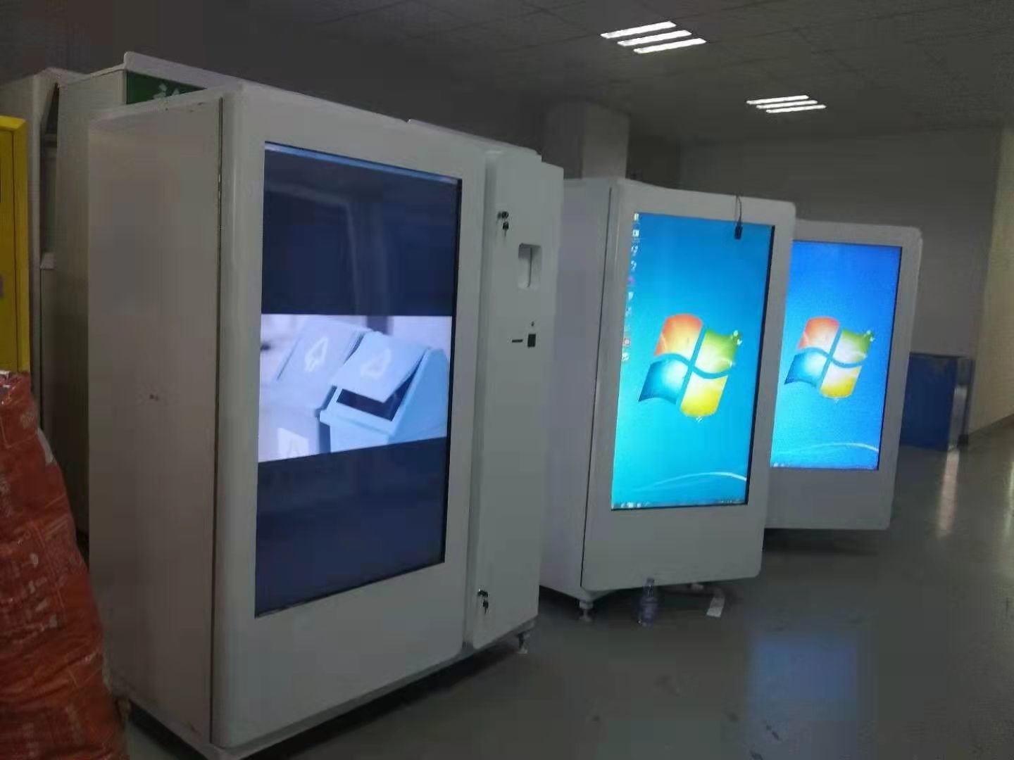 najnowsza sprawa firmy na temat Centrum handlowe Recykling Automaty sprzedające