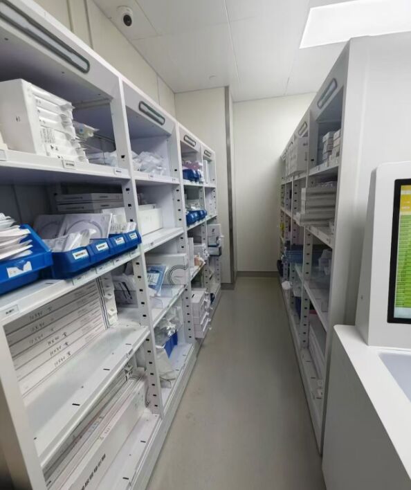 Weigh-Based Smart RFID cabinet inventory management solution, inventory automated update